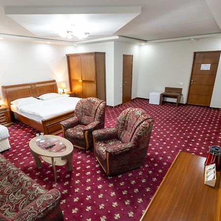 Gyumri Hotel Guiumri Exterior foto